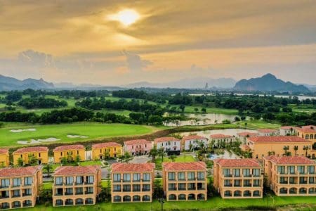 Wyndham Sky Lake Resort and Villas Chương Mỹ, Hà Nội