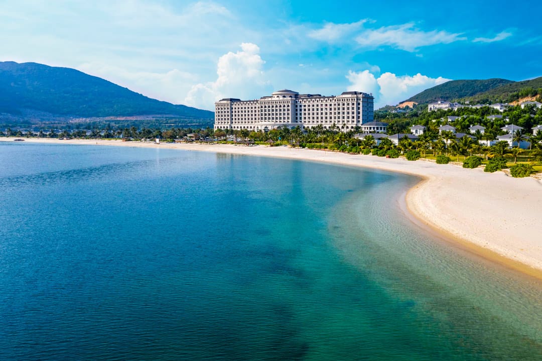 Nha Trang Marriott Resort & Spa, Hon Tre Island (Vinpearl Sealink)