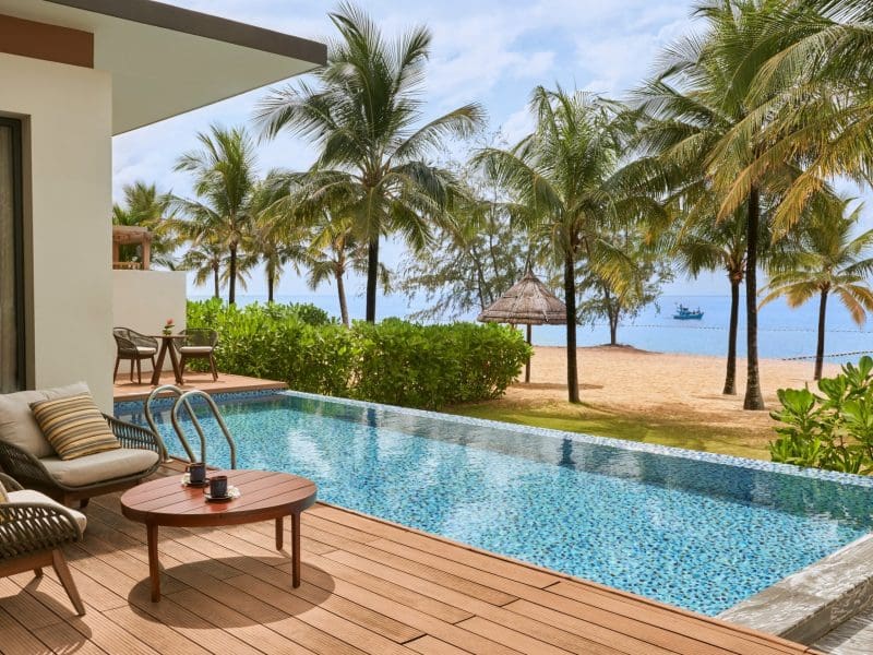 Three Bedroom Villa with Private Pool – Beach Front