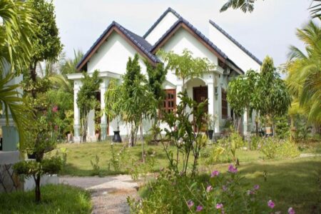 [Combo 2N1Đ] Resort Con Gà Vàng Ninh Thuận 3⭐